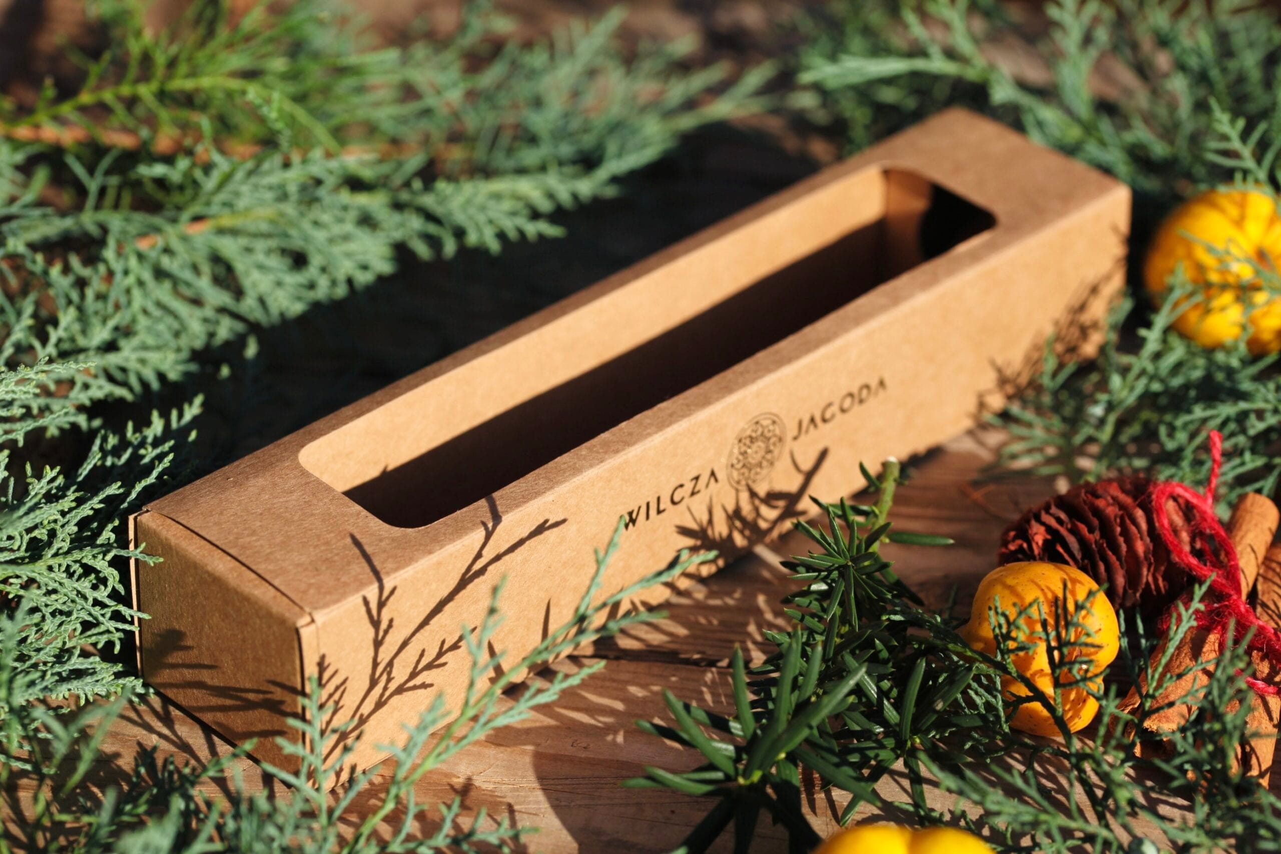 Kartonik ozdobny na sól w fiolce